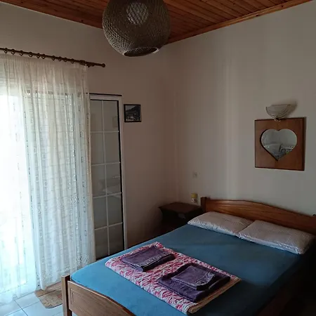 λίμνης πλαστήρα Mini-hôtel Kastanéa