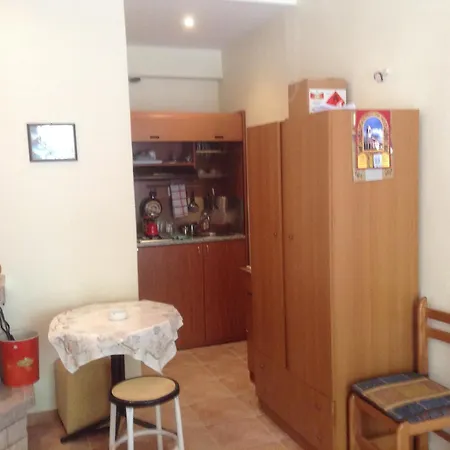 Mini-hôtel λίμνης πλαστήρα *