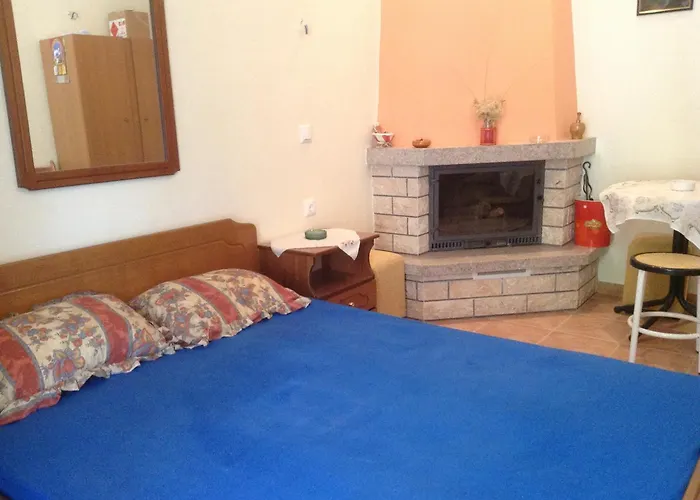 πανδοχείο λίμνης πλαστήρα *